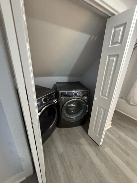 Building Photo - 7926 Cory Ave