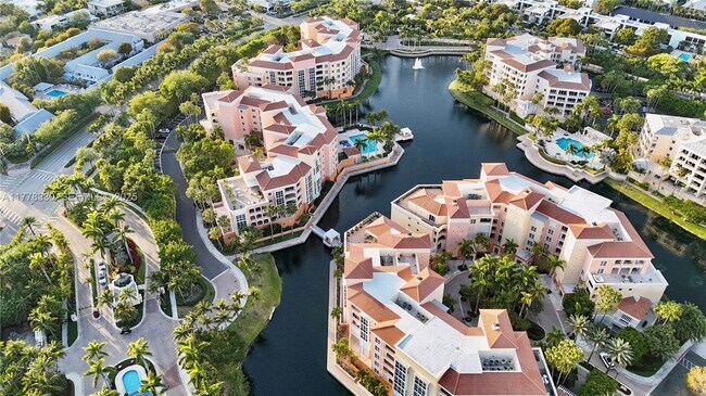 Building Photo - 747 Crandon Blvd