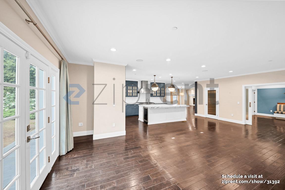 Building Photo - 1147 Centinela Ave