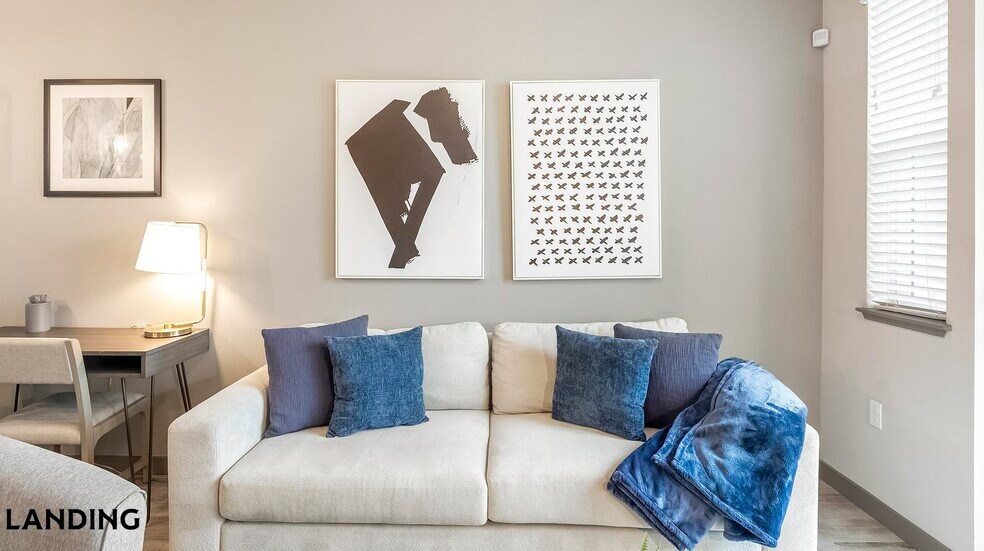 Building Photo - 3150 W Twain Ave