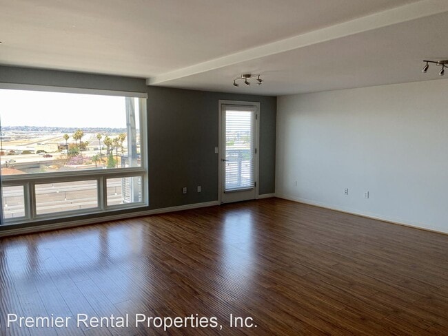 Building Photo - 2234 Brant St