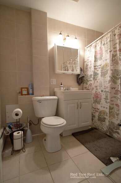 Building Photo - 48 Green St