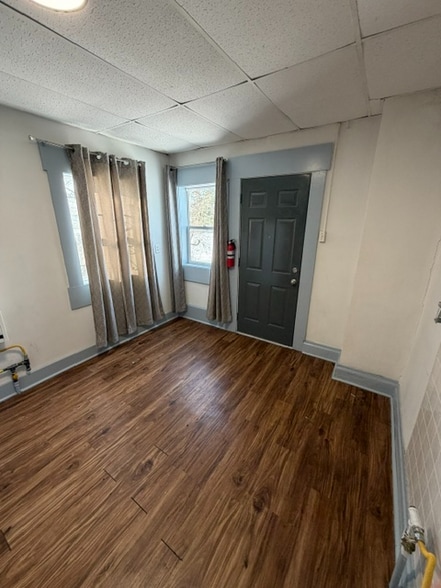 Building Photo - 708 Mills St