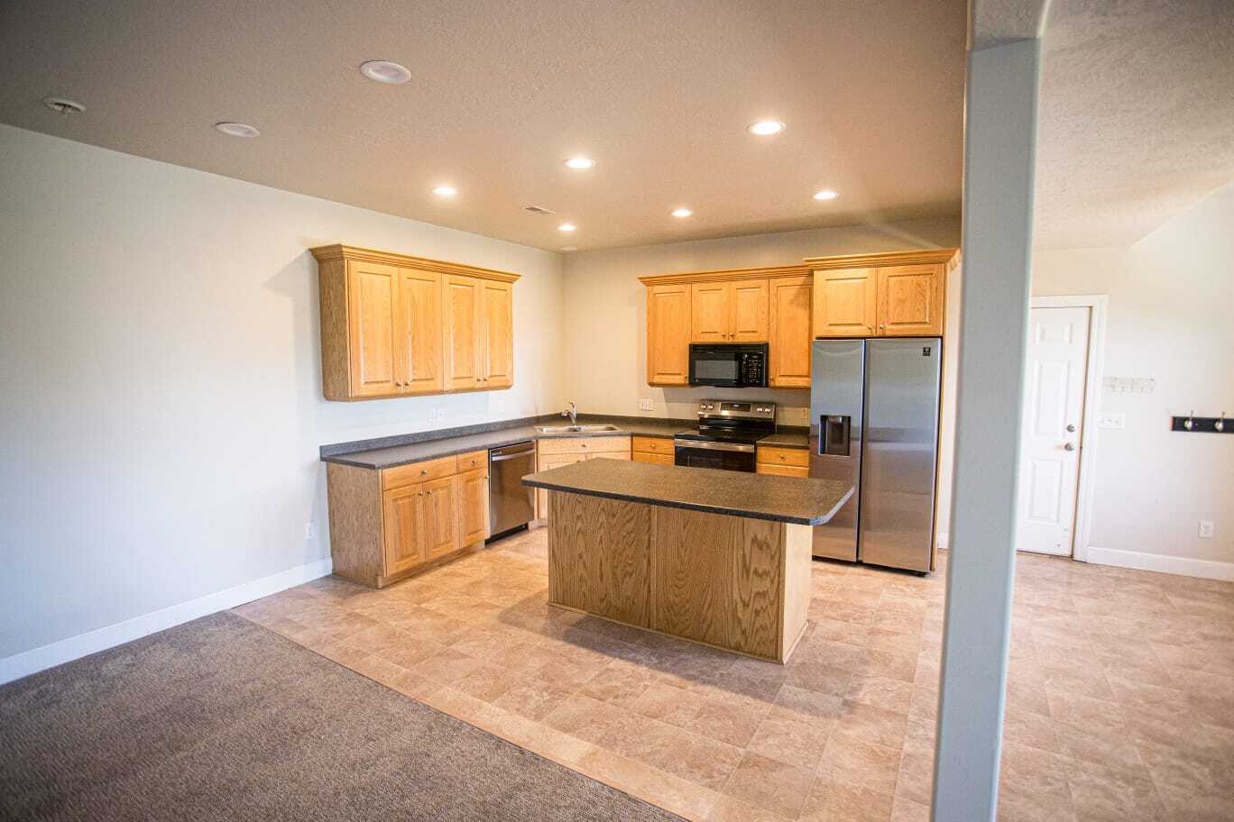 Building Photo - 1364 Northridge Dr