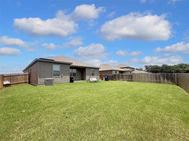 Building Photo - 1409 Park Trails Blvd