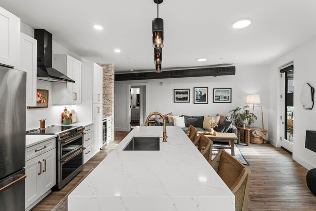 Building Photo - 3725 Butler St