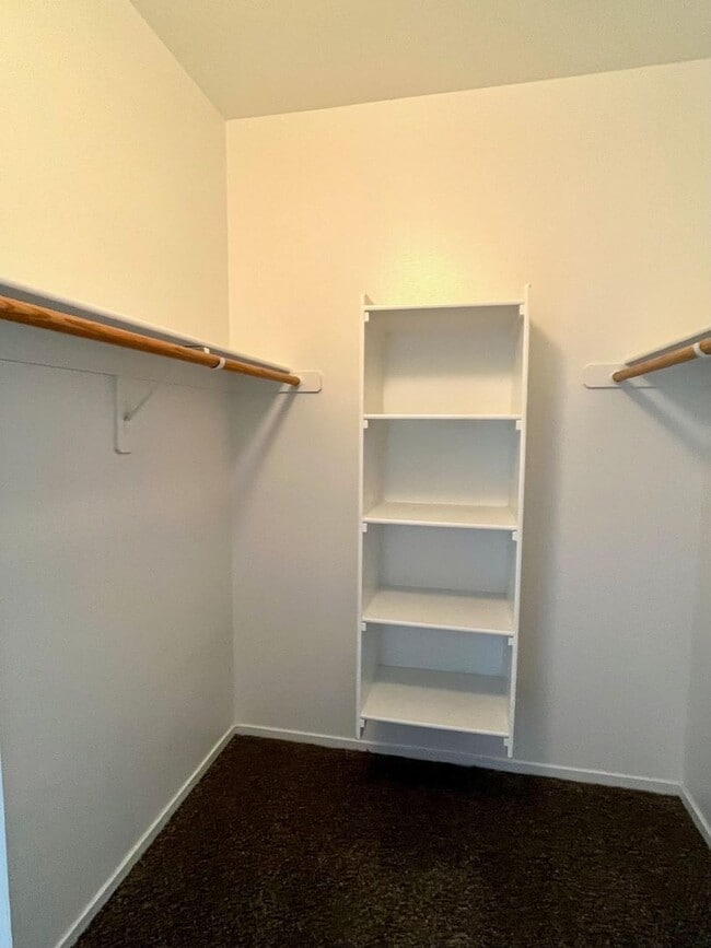 Building Photo - 3 Bedroom Condo located off of Warm Springs and South Durango!!! Southwest Location!