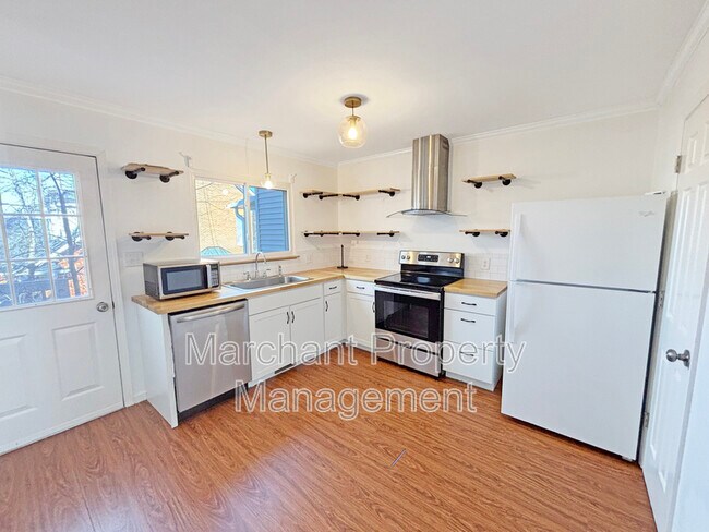 Building Photo - 101 Pendleton Ct