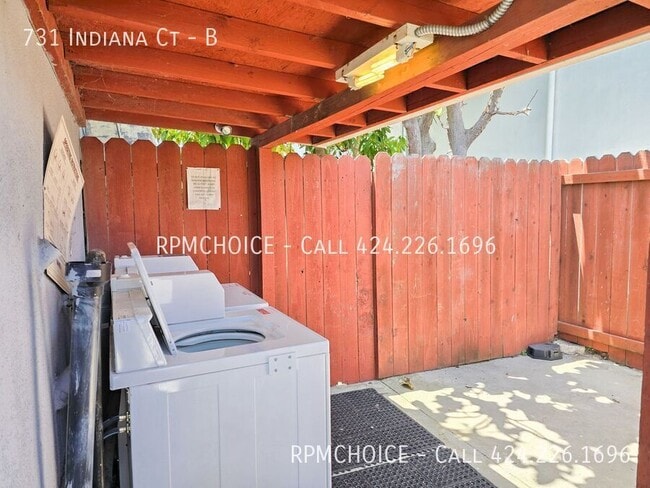 Building Photo - 731 Indiana Ct