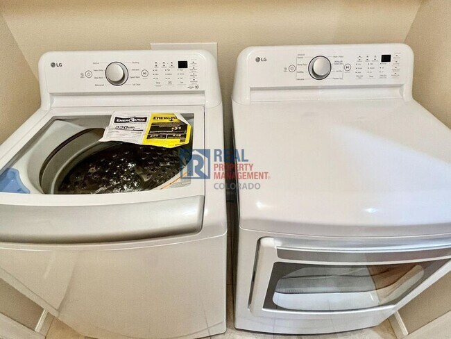 Building Photo - 11287 W Tanforan Cir