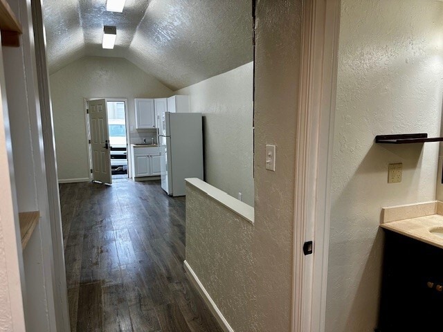 Building Photo - 306 E Olive St