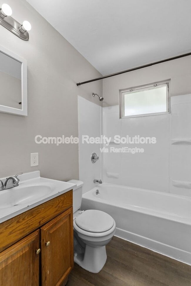 Building Photo - 10721 Spring Garden Dr