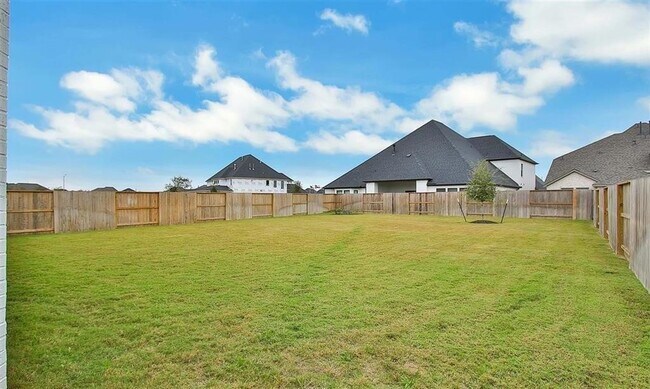 Building Photo - 9634 Wright Dr