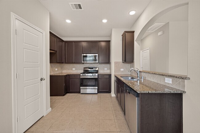 Building Photo - 16226 Westley Ridge Dr