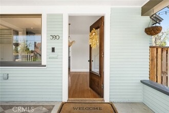 Building Photo - 390 N Cambridge St