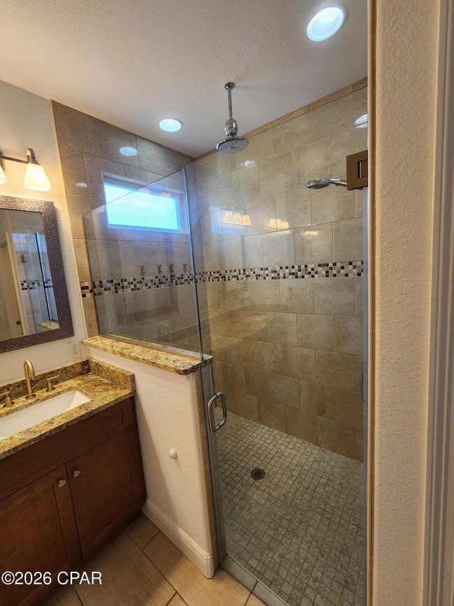 Building Photo - 114 Heather Dr