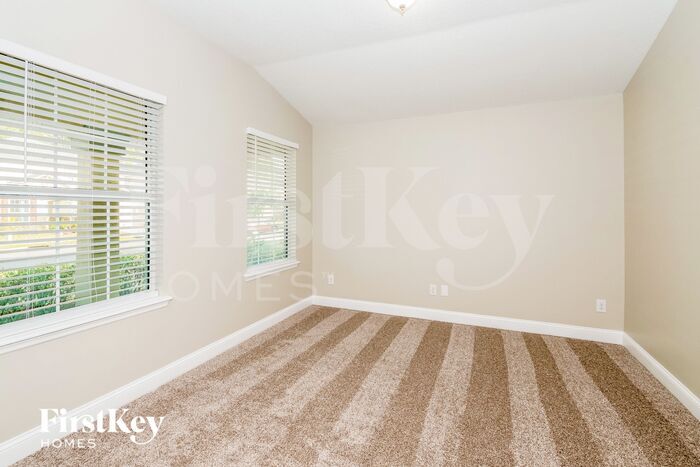 Building Photo - 485 Glendale Ln