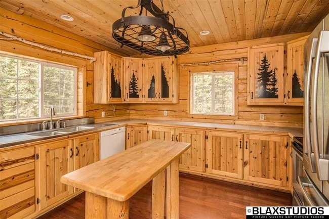 Building Photo - 6095 Grieme Rd