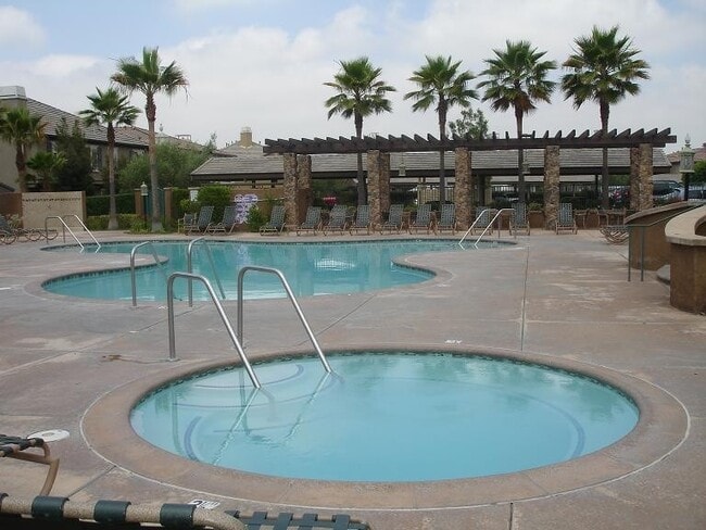 Building Photo - COMING SOON!  Mariposa  2 Bedroom Townhome...