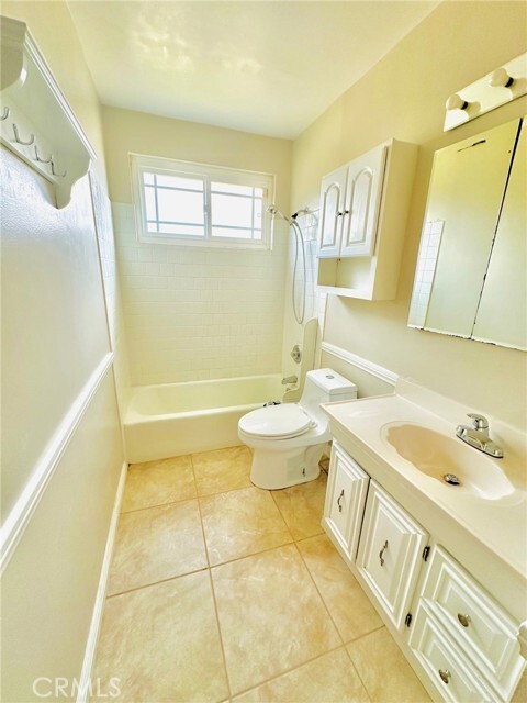 Building Photo - 14634 Richvale Dr