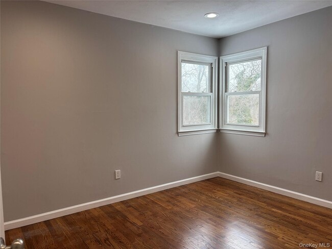 Building Photo - 3695 Jerusalem Ave