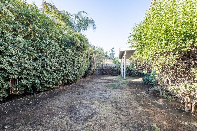 Building Photo - 4 Bedroom/2.5 Bath Home located in RiverLakes - $2645 Per month!