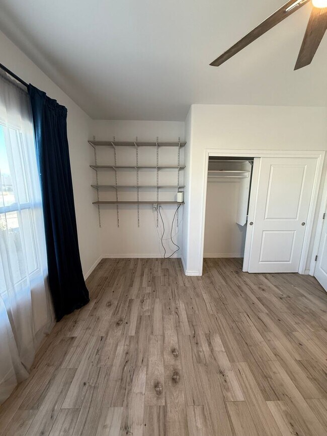 Building Photo - Beautiful home in Sonoma Springs! 4bed, 2.5 baths