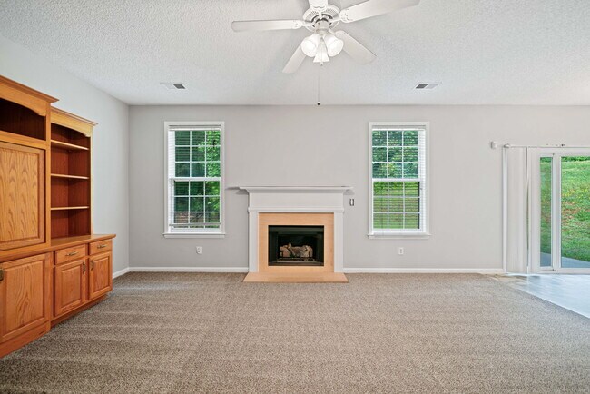 Building Photo - 4405 Feather Way