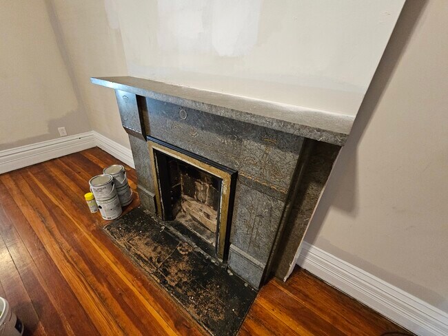 Building Photo - 2000 S Ashland Ave