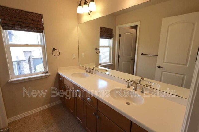 Building Photo - 8742 Stony Creek Dr