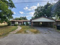 Building Photo - 803 N Oneal St
