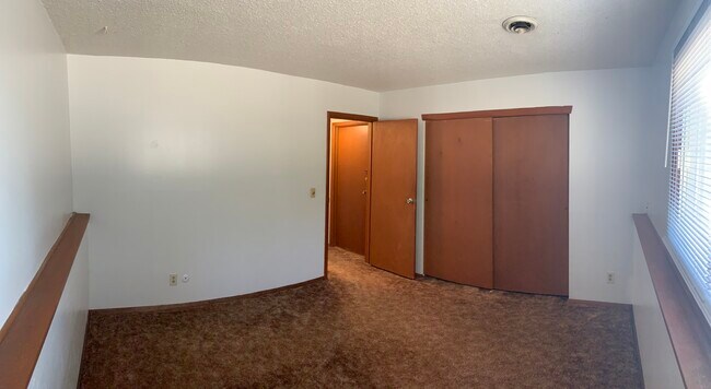 Building Photo - 3538 Bridge Ave