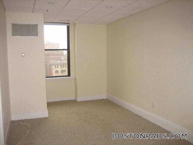 Building Photo - 62 Boylston St