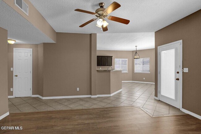 Building Photo - 3108 Tierra Nora Dr