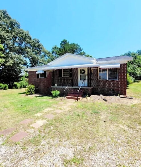 Primary Photo - 266 Eisontown Rd