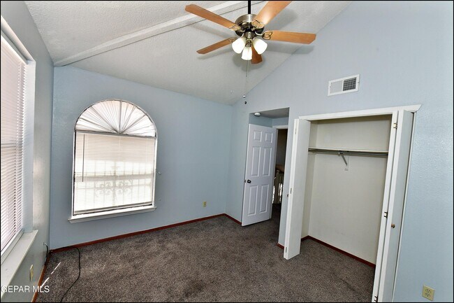 Building Photo - 11051 Rockdale St