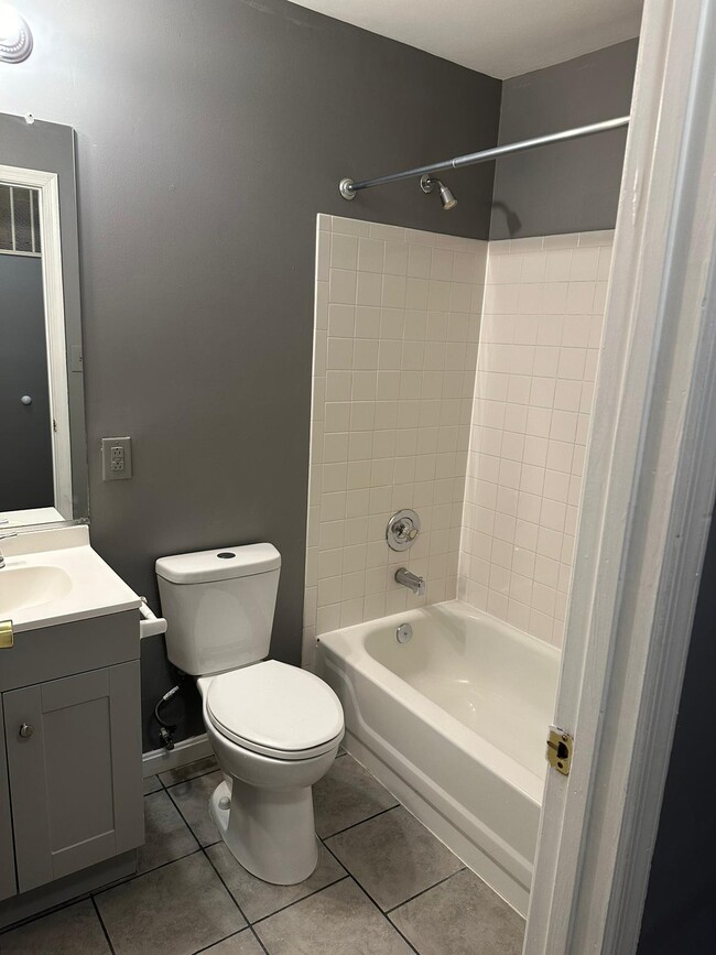 Upstairs Bathroom - 3474 Barkley Woods Rd