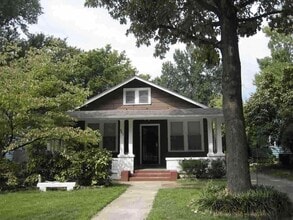 Building Photo - 447 Dickinson St