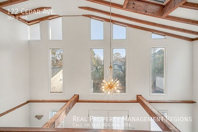 Building Photo - 122 Cedar Ave