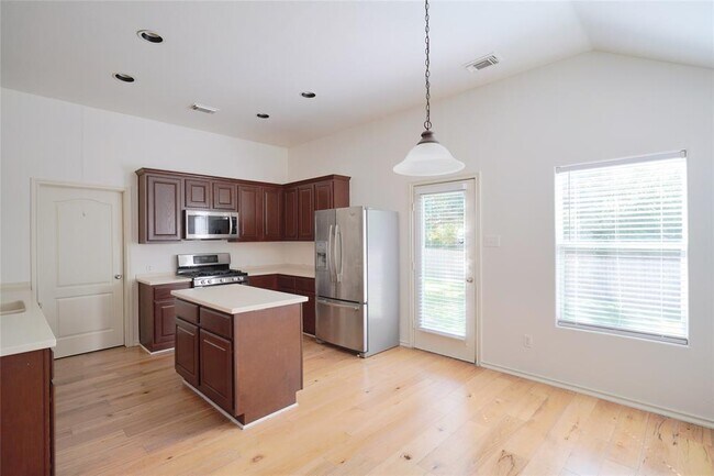 Building Photo - 11713 Larch Valley Dr