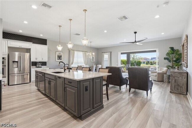 Building Photo - 3549 Pilot Cir