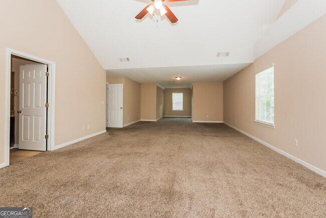 Building Photo - 369 Kentwood Springs Dr