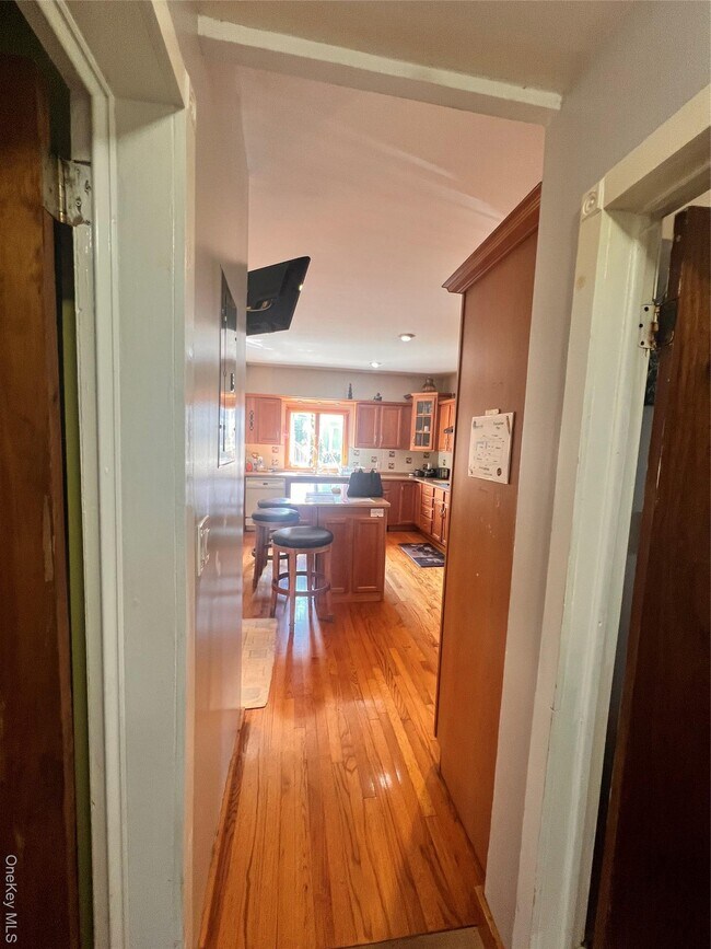 Building Photo - 20 Wolffe St