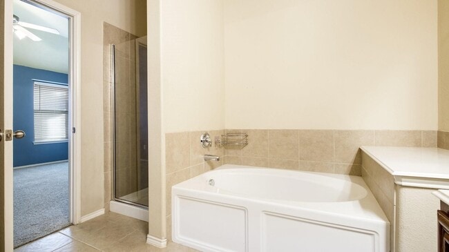 Building Photo - 5209 Bear Valley Dr