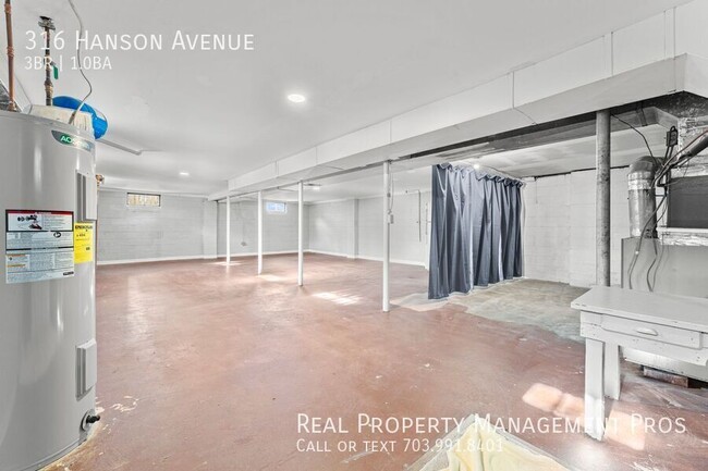 Building Photo - Charming Renovated Rambler in the Heart of...