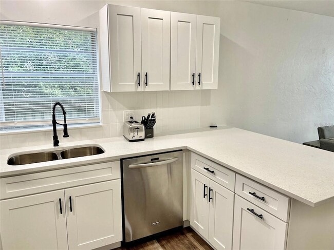 Building Photo - 3308 SW 26 Way