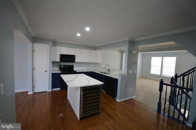 Building Photo - 106 Cagney Terrace SE