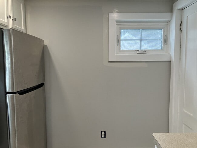 Building Photo - Now available!  Studio Apartment in the Heart of the Village of Fairport