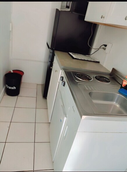 Building Photo - 2970 NW 15th St