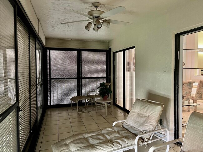 Building Photo - 10678 Ocean Palm Way